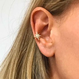 Allereya Vintage Crystal Northstar Stud Earrings Rhinestone North Star Earrings Gold CZ Starburst Earrings Sparkling Star Cartilage Earrings Jewellery for Women and Girls (Gold), Crystal
