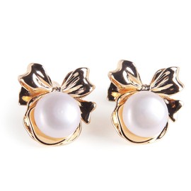 Guptue S925 Silver needles Pearl button stud earrings cultured freshwater pearl Cubic zirconia stud Earrings Birthday Gifts Women's Stud Earrings (Butterflies)