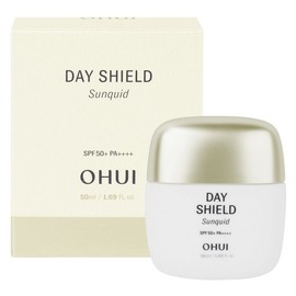 Liquid sunscreen 50ml that moisturizes and maintains a healthy skin barrier