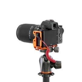 3 Legged Thing Zayla Z50 Dedicated Camera L-Bracket - Arca Swiss Compatible L-Bracket for Landscape and Portrait Photography (ZAYLA-C)