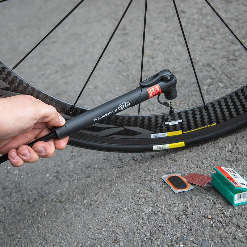 HEYNER® Hand Pump for Bicycles, Compact Bicycle Pump with Replaceable