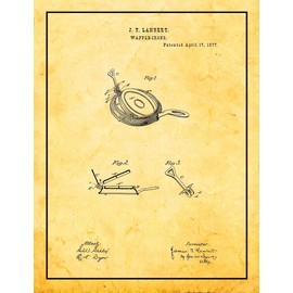 Waffle Iron Patent Print Golden Look with Border (20" x 24") M14052