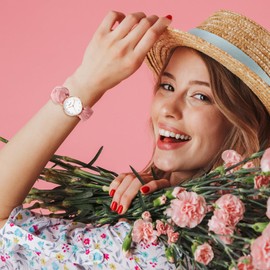 Oidea Women Elastic Band Wristwatch: Scrunchies Band Stretch Watches Quartz Analog Easy Reader Watches for Women Ladies - Pink