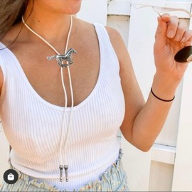 Joxevyia Western Horse Pendant Bolo Tie Cowboy Style Neck Tie for Men Women Faux White Leather Cord with Detailed Galloping Horse Design