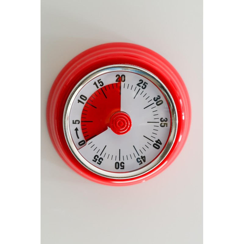 Magnetic Kitchen Timer|Vintage-Style Manual Twist Kitchen Timer|Metallic Kitchen Timer (Red)