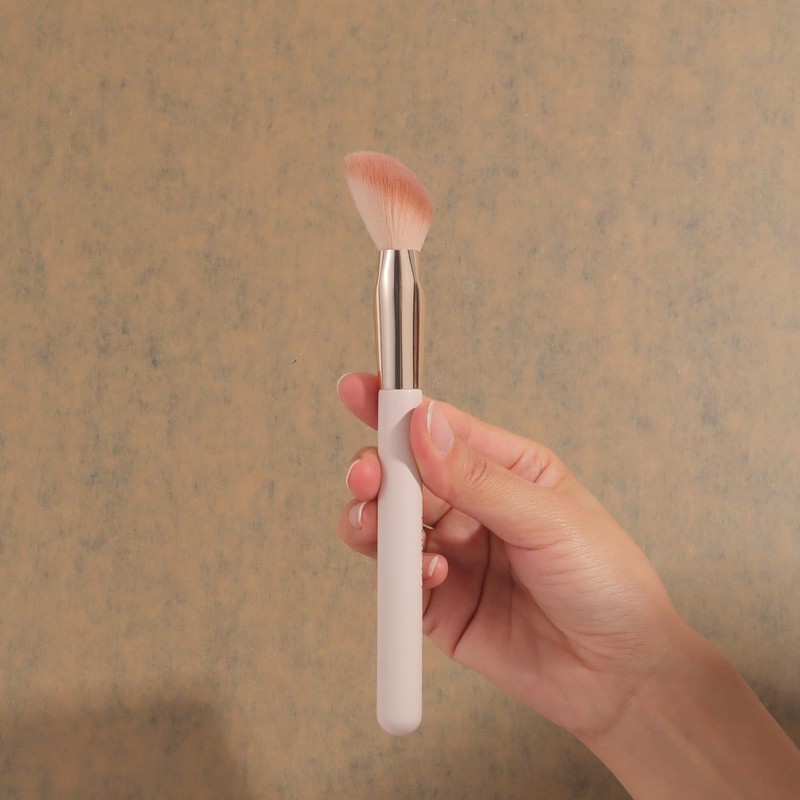 Albeaut Face Brush for Blush, Bronzer, and Contour Highlighter Makeup