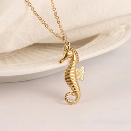 LUSSO 14k Yellow Gold Punk Style Seahorse Necklaces For Women, Vintage Hippocampus Seahorse Charms Necklace - Elegant Beach Vibes Seahorse Necklace For Summer Party Holiday