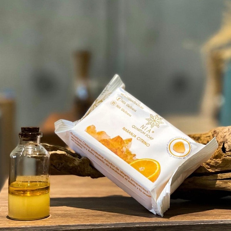 JABÓN con ACEITE ESENCIAL DE NARANJA y CUARZO| Hecho con