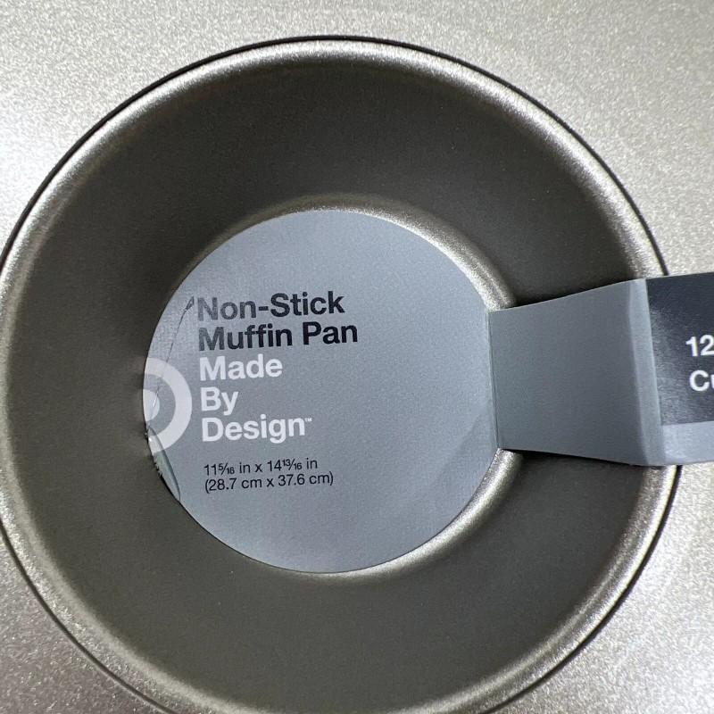 Made by design 12 cup Muffin pan Gold wrap resistant