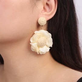 Kercisbeauty Ivory Raffia Straw Braid Flower Earrings Chiffon Petal Dangle Drop for Women Spring Summer Holiday Jewelry (Ivory)