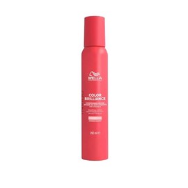 Wella Professionals Invigo Color Brilliance Vitamin Conditioning Mousse – Leave-in Conditioner mit Vitamin E – farbschützender Haarschaum für gefärbtes Haar mit Oxidationsschutz – 200 ml
