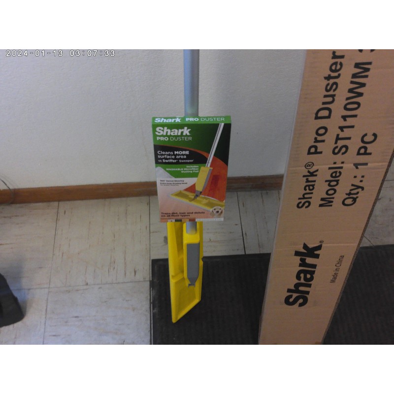 Shark Pro Duster with microfiber cloth NEW