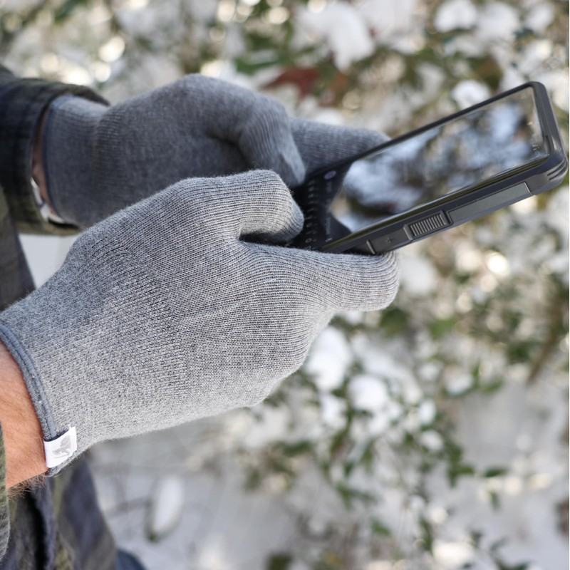 DefenderShield EMF Radiation Protection Gloves – Computer & Cell Phone
