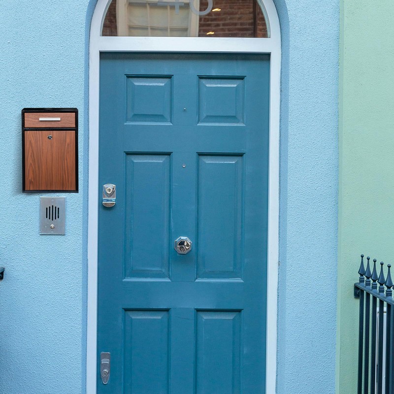 xhlokk Locking Wall-Mount Mailbox, Wood Vintage Metal Mailboxes for Outside,