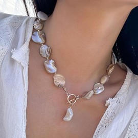 Chunky Shell Choker Necklace for Women Colorful Irregular Shell Beaded Necklaces Baroque Pearl Pendant Necklace Boho Summer Beach Jewelry for Women (Pearl A Style)