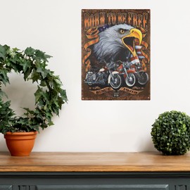 Moritz Tin Sign 25 x 33 cm Born to Be Free USA Eagle Decorative Metal Sign Retro Vintage Retro Sayings Funny
