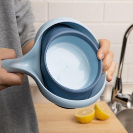 Collapsible Scoop Cup, Folding Water Ladle Multifunctional for Bathroom (Sky Blue)