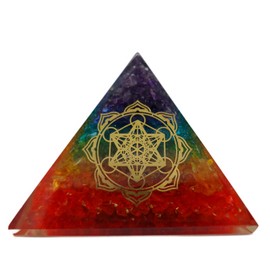 AB India Crafts Energie Pyramide Orgonit 7 Chakra Edelstein mit Symbol Metatrons Würfel | Energie Schutz Glück Harmonie (6 x 6 x 5 cm)