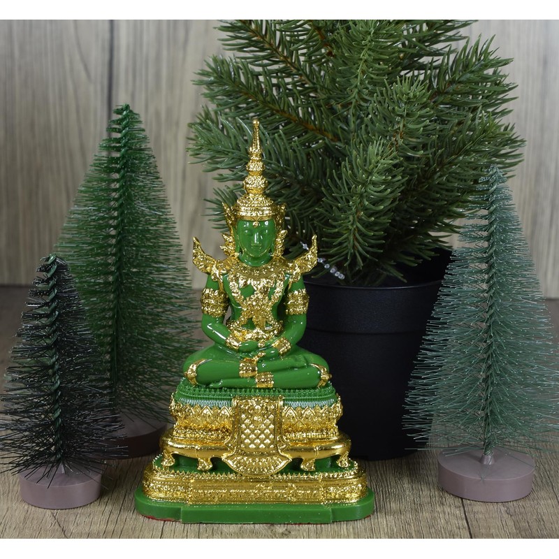 BUDDHO Emerald Buddha Statue 6" H. Knee to Knee 2
