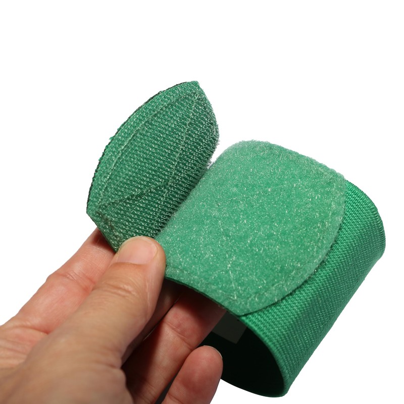 WISEPLAYERFC Football Shin Pad Strap - 2 Elastic Bands for