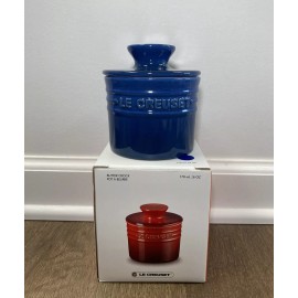 Le Creuset "Cobalt" 6 Oz Butter Bell Crock LE CREUSET Round Signature Stoneware NWT Blue