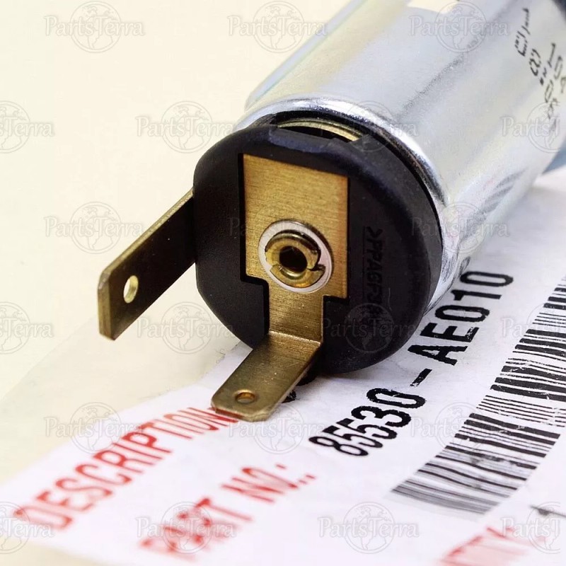 Toyota OEM Toyota 12 Volt Power Outlet Socket Assembly TACOMA