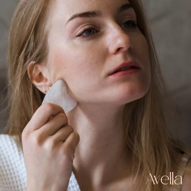 Avella Biotech Beauty Guasha Cuarzo Blanco Masaje Facial Antiedad Piedra