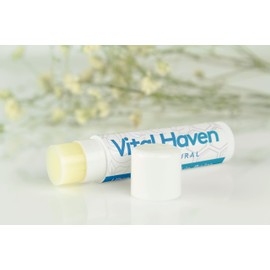 100% Natural Ultra Moisturising Lip Balms (x3) - Premium Ingredients (including Argan Oil and Mango Butter) - for rejuvenated lips - Vegetarian - Made in the UK