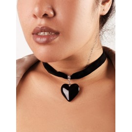 Sacina Gothic Black Heart Choker Necklace, Black Velvet Choker, Gothic Choker, Goth Choker, Vintage Necklace, Y2k Aesthetic Necklace, Christmas New Year Jewelry Gift for Women