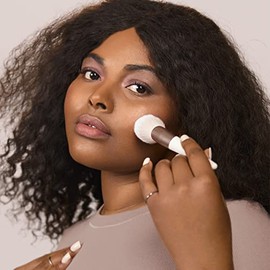 EcoTools Luxe Plush Powder - Brocha de maquillaje en polvo para rubor y bronceador, brocha de maquillaje premium respetuosa con el medio ambiente, rosa, lujosa y glamurosa, 1 unidad
