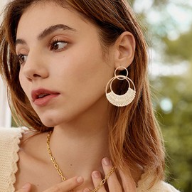 FDEETY Earrings for Women Bohemian Raffia Hoop Dangle Earrings Handmade Straw Wicker Rattan Earrings Round Earrings, Rattan