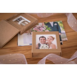 USB Box for 1 USB Flash Drive with Picture Window. Flash Drive Storage Box (Gold)