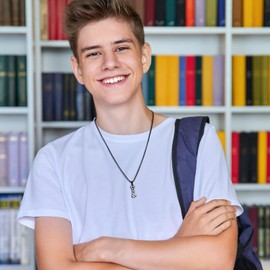 American Flag Initial Necklace for Men 𝑩𝒐𝒚𝒔, A-Z Letter Pendant Adjustable Stainless Steel Mens Necklace, Patriotism Military Pendant Initials Chain Jewelry Christmas Gift for Mens