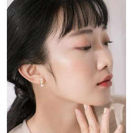 Danity Love Heart wiht CZ Bezel Dangle Stud Earrings for Women Girls 925 Sterling Silver Charms Minimalist Tiny Round Cubic Zirconia Drop Dangling Cartilage Helix Tragus Diamond Solicate Jewelry