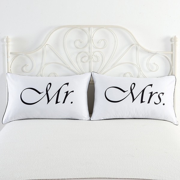 DasyFly 2PCS Mr and Mrs Pillow Cases,His and Hers Couples Pillowcases, Romantic Anniversary V-Day Christmas Wedding Gifts for The Couple,His and Hers Gifts for Him for Her