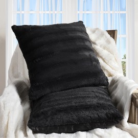 Cheer Collection Faux Fur Throw Pillows - Decorative Pillows for Couch, Bed Throw Pillows, Maroon Accent Pillows for Bedroom or Living Room Aesthetic, Set of 2 Furry Throw Pillows, 20" x 20"