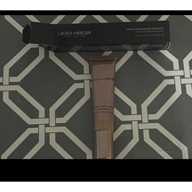 Laura Mercier Bronzer