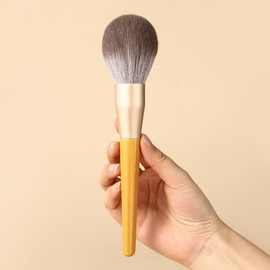 A17 Large Daily Makeup Blusher and Loose Powder Brush Ultra-Soft Gold Powder Brush 30ea