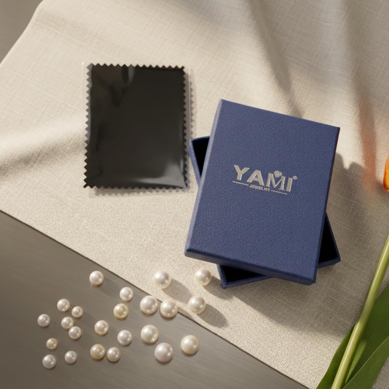 YAMI Real Pearl Earrings,Freshwater Pearl Studs for Daily Wear,Gift 9MM