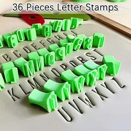 Sellos de arcilla, alfabeto, números y símbolos, accesorios hechos a mano, para decoración de cerámica, 36 sellos de letras para arcilla con caja de almacenamiento, verde (mayúscula de plástico)