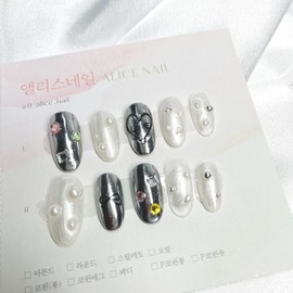 Blanc Noir |Silver White Gel Nail - Oval (Long) / 블랑 누아 Blanc Noir | 실버 화이트 젤네일 - 오발(롱)