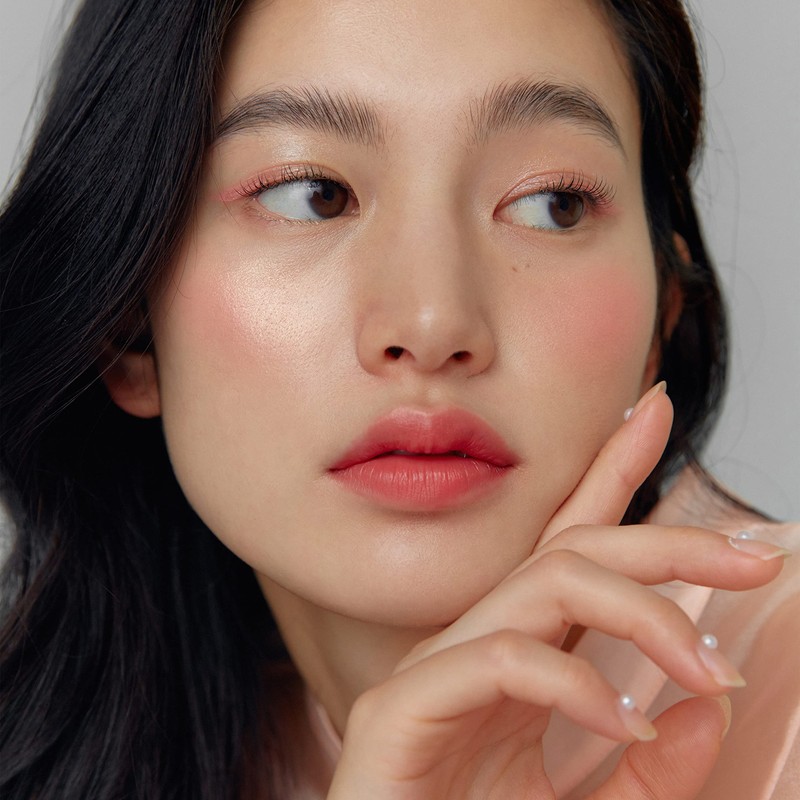 hince True Dimension Glow Cheek Powder