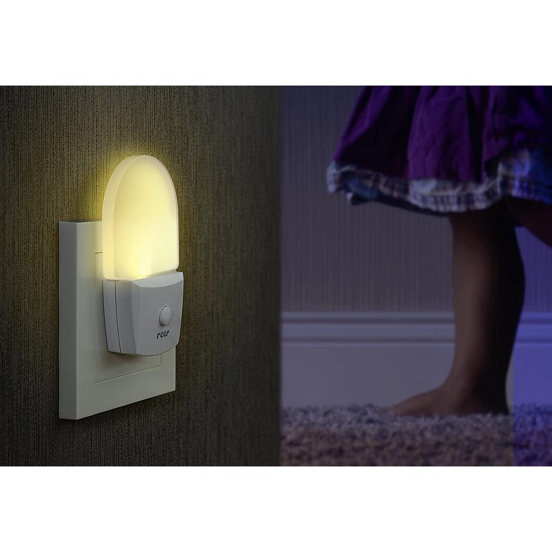 reer NightGuide Night Light for Socket - with On/Off Switch