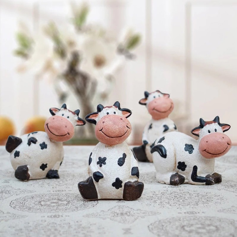 Cute Mini Cattle Cow Figurines Resin Statue Animal Model Desktop