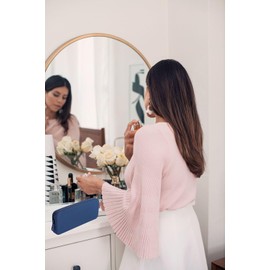 WHHJM Silicone Makeup Brush Holder Travel Makeup Bag Soft Portable Brush Organizer, Large Travel Essentials Makeup Brush Case Zipper Pouch (Blue)