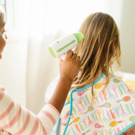 Melissa & Doug Love Your Look - Salon & Spa Play Set, 16pieces of pretend salon and spa toy products