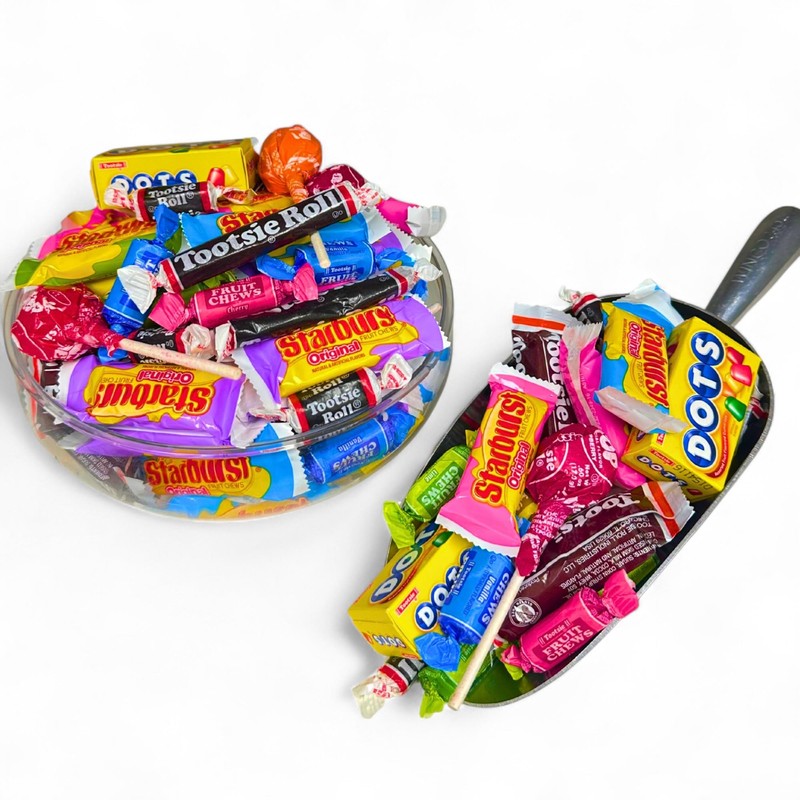 Assortit 1.5 lb Candy Mix Starburst, Tootsie Roll, Dots, Fruit