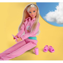 Simba 105733561 - Steffi Love Relax, Dressing Doll in Fashionable Jogging Suit, with Drink, Tablet and Cool Shoes, Doll 29 cm, from 3 Years