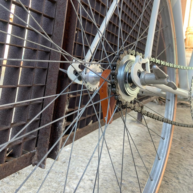 Premium Leather Hub Shiners (Black)