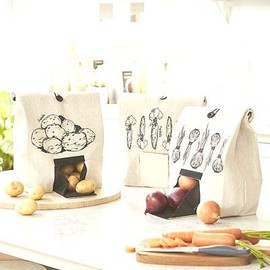 Lakeland Potato Bag with Button Tie Closure, 10 Litre